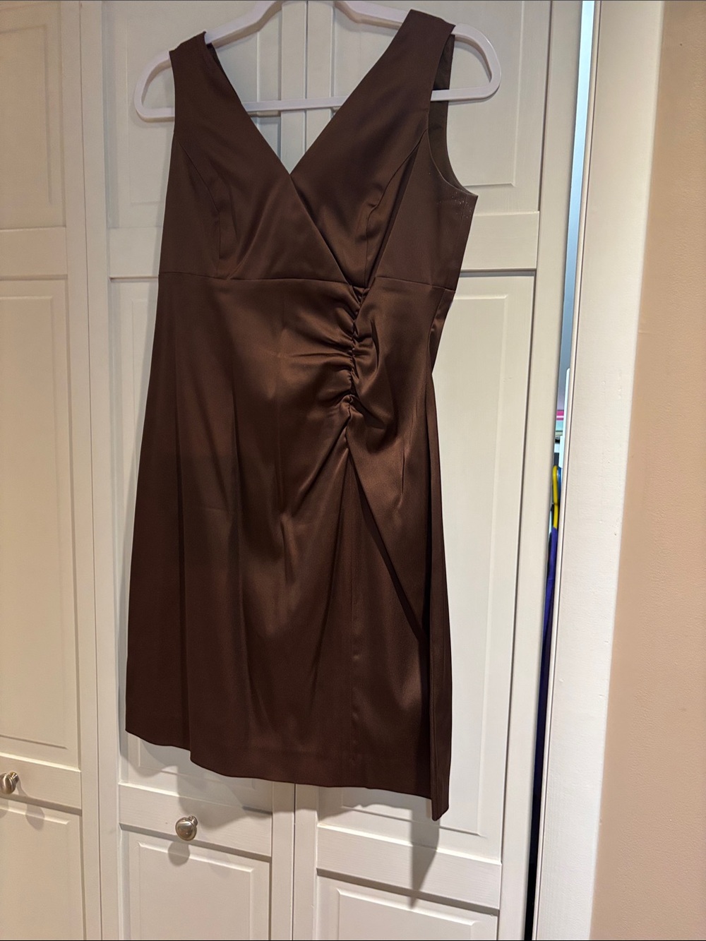 Donna Ricco Brown Satin V-Neck Ruched Sheath Dress